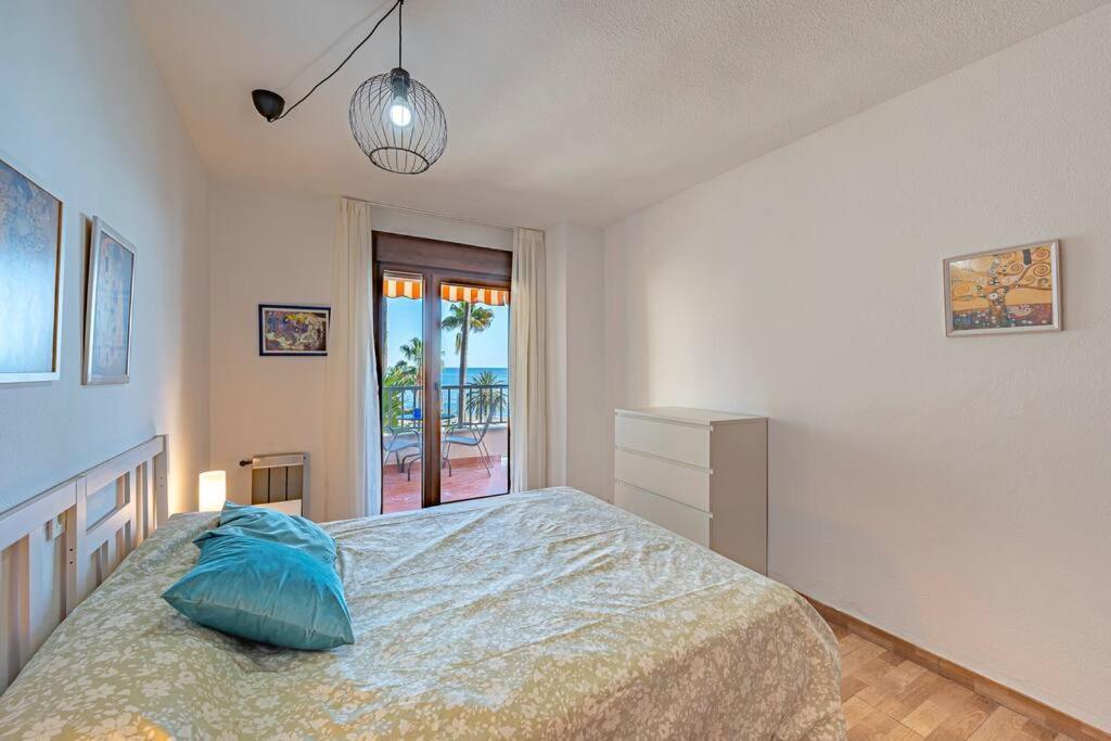 Oceanfront Retreat: Your Serene Oasis By The Sea! *